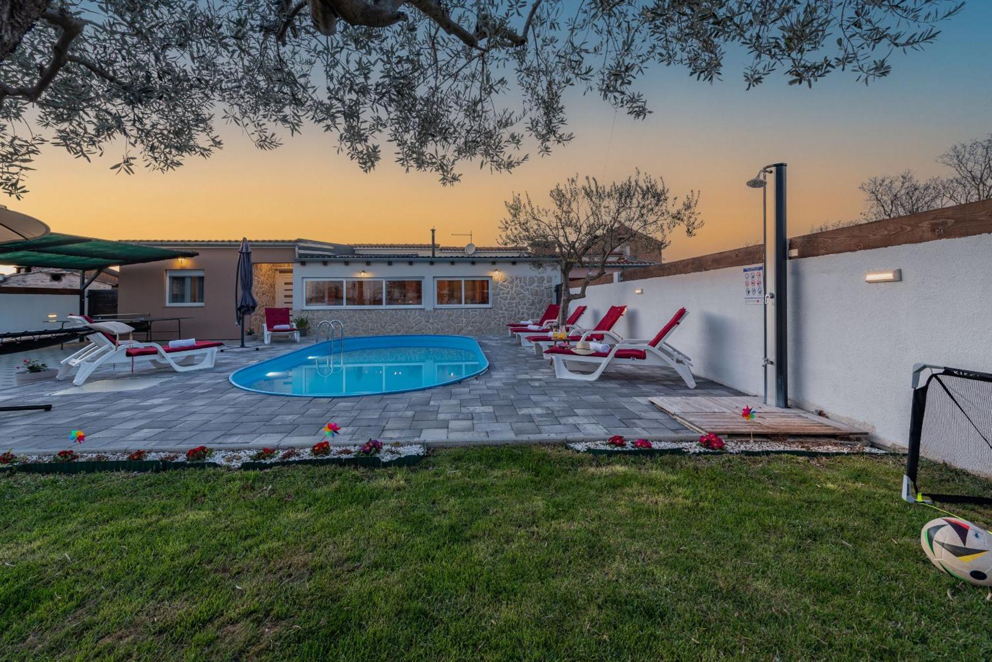 Villa Luma Zadarvillas Gorica  Buitenkant foto